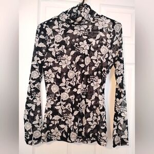 Xs White house black market floral shirt